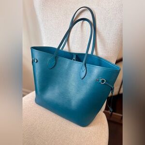 Louis Vuitton Neverfull MM  Teal Epi leather Bag Set